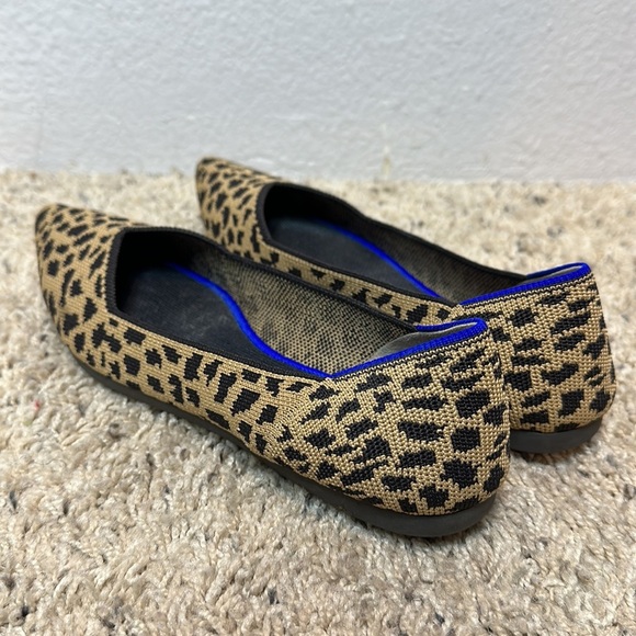 Rothy's “The Point” Desert Cat Cheetah Print Size 7.5 - Picture 7 of 12